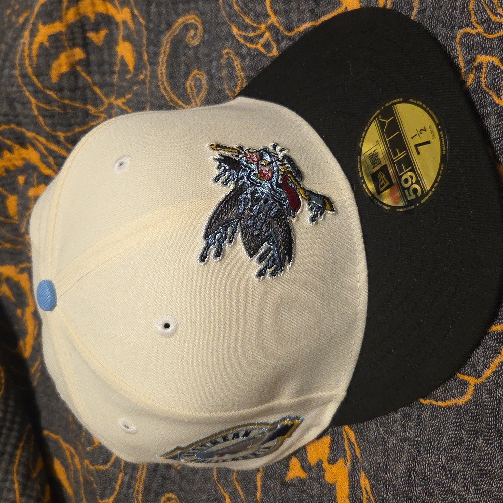 San Jose Sharks New Era Cream and Black Cap - Picture 2 of 6